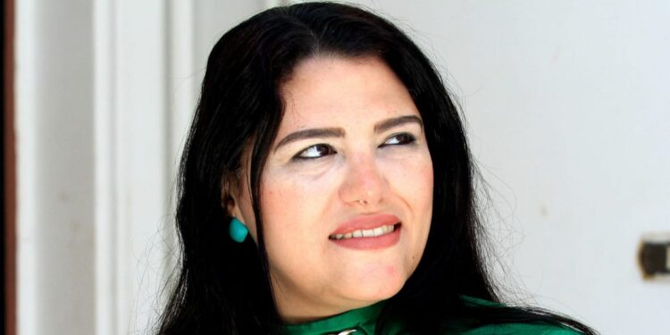 سمية عبد المنعم