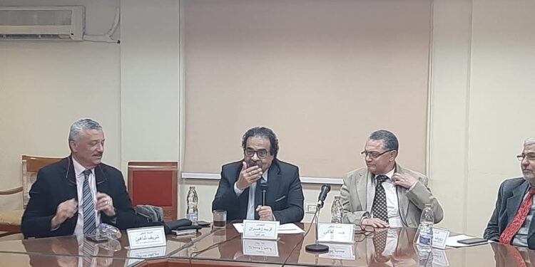 اختصاصيو المعلومات كوكلاء أدبيين.. تعزيز الإبداع وحماية الملكية الفكرية: الفرص والتحديات الوكيل الأدبي بين اختيار المبدعين ومتطلبات الأسواق