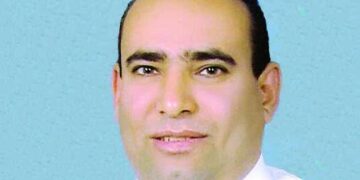 الكاتب الصحفى محمود مطر يكتب عن عالم العالمى نجيب محفوظ