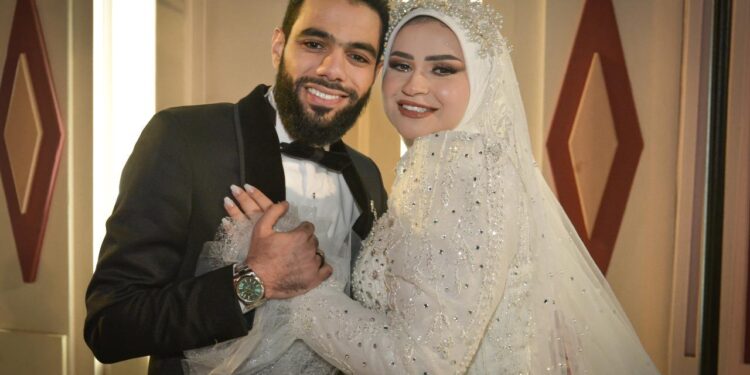 يتقدم الكاتب الصحفي الدكتور أحمد صفوت بتهنئة صديقه احمد ابو اليزيد