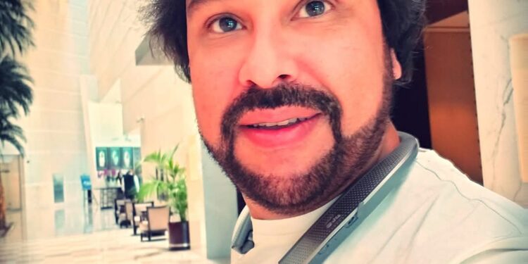 الفنان عبدالله الكاتب يكتب لكم:ليس كل خليجى باشا و70% ناس عاديين ومنهم كثيرون تحت خط الفقر