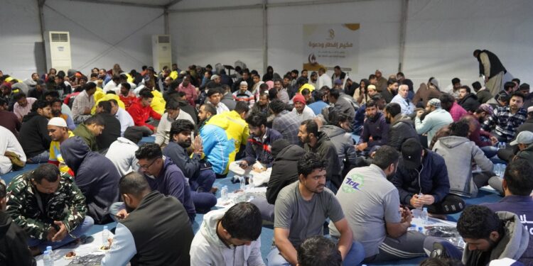 11 ألف وجبة و145 معتمرًا في أسبوع.. نور تواصل عطائها في رمضان