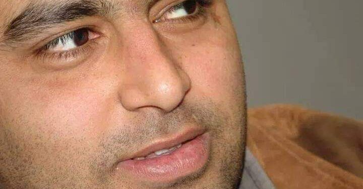 أحمد صفوت يبكى بدموع قلمه ويكتب فى ذكرى والده: مقال بدون عنوان