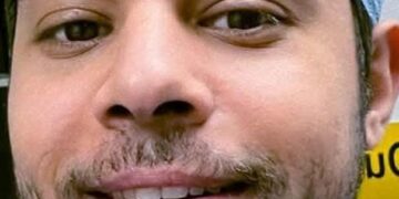 أمانى علام تقرأ لكم رسالة طبيب مصرى لعمرو اديب: عاوزين نتعامل زى ما تركى الشيخ بيعاملك!