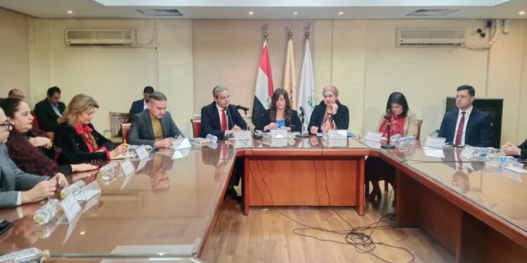 “الدراما ودورها فى تشكيل قيم النشء والشباب ” على مائدة الأعلى للثقافة