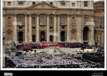 بالصور وحصريا .. جنازة البابا فرانسيس جنازة راعي، وليست جنازة ملكًا وفقًا للاختيارات التي أوصى بها البابا.