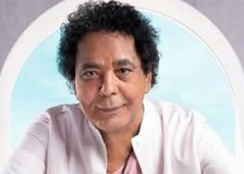 هالة الدمراوى تتغنى بالكينج محمد منير: ومين غيرك يا “كبيرنا” يتكلم عن “ملامحنا” !