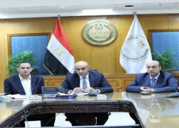 وزير التربية والتعليم يواصل متابعة غرفة عمليات امتحانات الثانوية العامة للعام الدراسى 2024/2025