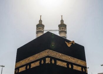 ظاهرة فلكية مميزة بدقة علمية 🔆🕋🌍