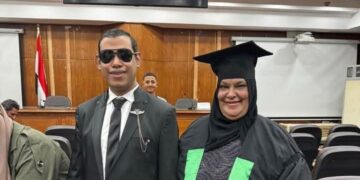 الكاتب الصحفى الكبير بشير حسن يقارن معكم بين الدكتور أحمد وسوزى الاردنية