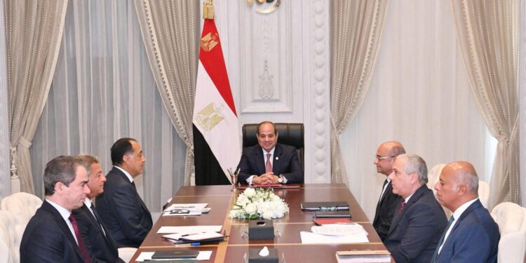 الرئيس السيسي يؤكد إعلاء حرية التعبير واحتضان كافة الأراء الوطنية