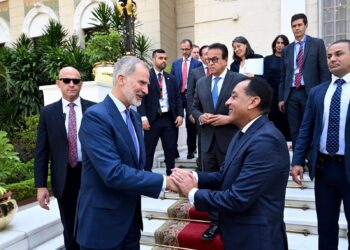 رئيس الوزراء يستقبل ملك أسبانيا بمقر الحكومة