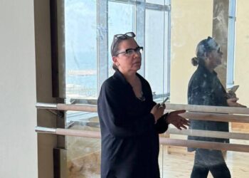 رئيس أكاديمية الفنون تتفقد مشروع تجديد فرع الإسكندرية