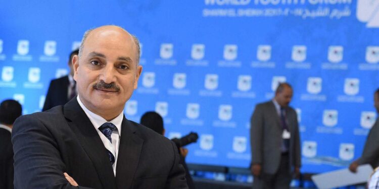 نقرأ لكم مما كتب الصحفى الكبير هانى يونس عن بئر أسرار رؤساء الحكومة سليمان العطيفى