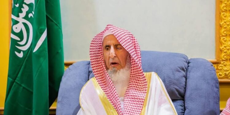 الديوان الملكي : وفاة سماحة الشيخ عبدالعزيز بن عبدالله بن محمد آل الشيخ المفتي العام للمملكة ورئيس هيئة كبار العلماء