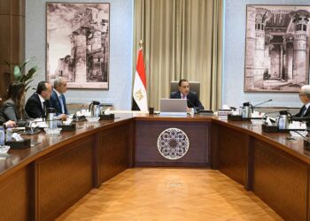 رئيس الوزراء يتابع إجراءات تنفيذ برنامج الإصلاح الاقتصادى المنفذ بالتعاون مع صندوق النقد