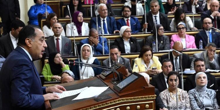 كريم العدل مخرجاً لمسلسل سنة أولى طلاق بطولة ماجد الكدوانى في رمضان المقبل