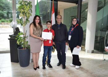 رانيا يحيى تكرم الفنان أحمد بشر لمشاركته احتفالية الأكاديمية المصرية بروما في ذكرى نصر أكتوبر