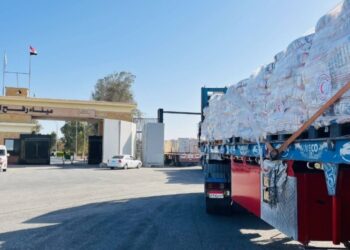 إطلاق قافلة زاد العزة الـ56 بحمولة 8300 طن مساعدات إنسانية إلى غزة