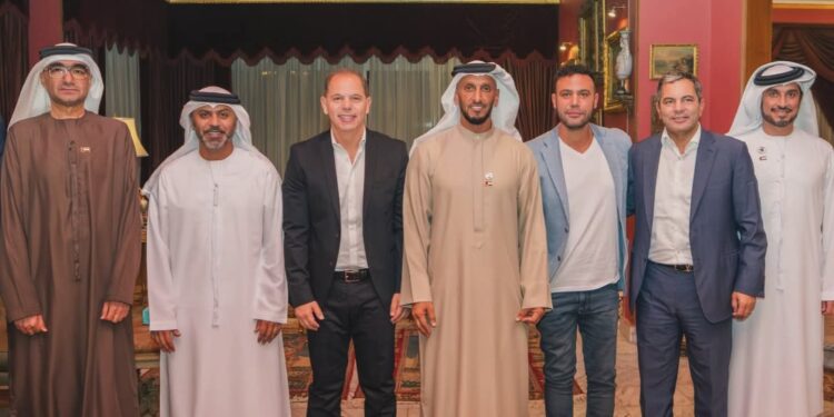 رامى إمام يشكر زيارة رئيس المجلس الوطنى للإعلام بالإمارات للزعيم فى منزله