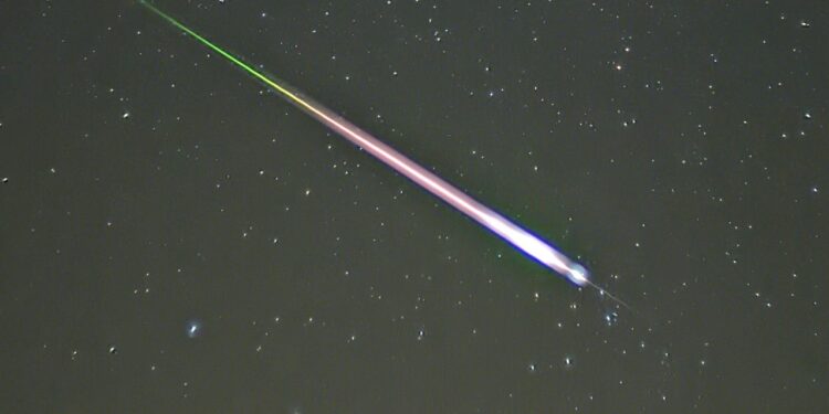 فلكية جدة..الليلة : زخة «الثوريات» تضيء سماء الأرض