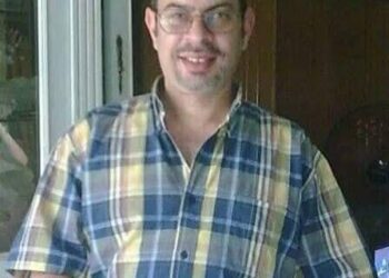 حينما تكتب نسرين أسامة أنور عكاشة بإبتسامتها الباكية فى ذكرى شقيقها المبدع هشام