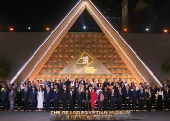 الرئيس السيسى و قرينته يستقبلان القادة والملوك والزعماء المشاركون فى حفل المتحف المصرى الكبير