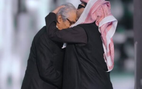 الدكتور محمد عبد الله عضو مجلس الموسيقيين يشيد بتكريم تركي آل الشيخ لفاروق حسني في حفل جوي أوورد