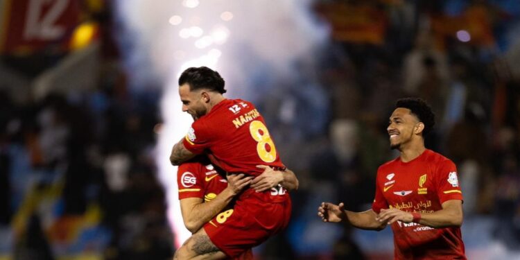 القادسية يكتسح الرياض برباعية نظيفة في الدوري السعودي