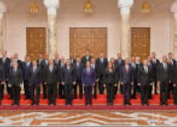 المحافظون والنواب الجدد يؤدون اليمين الدستورية أمام الرئيس