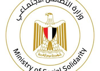 بحث إدراج السيدة المسنة بالشرقية وأحفادها بتكافل وكرامة