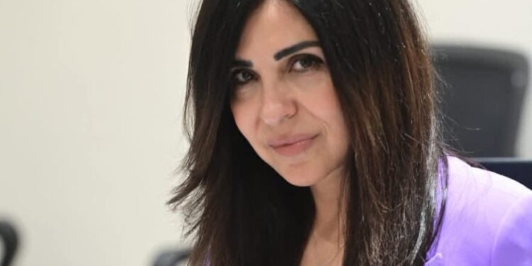 النائبة إنجي أنور: إعلام الدولة يواجه تحديات كبيرة.. ونحتاج سرعة إتاحة الرواية الرسمية