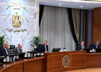 رئيس الوزراء يترأس اجتماع المجموعة الوزارية الاقتصادية ويؤكد على المتابعة الدقيقة لمختلف الملفات الاقتصادية