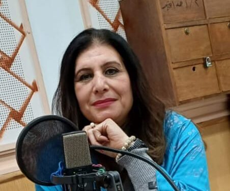 منهم احمد رياض السنباطى.. جنا عمرو دياب ابناء المطربين فى الغناء صدفة أم وراثة فى أغانى منسيه على إذاعة القاهره الكبرى الاحد