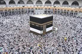 الكاتب الصحفى حامد المحلاوى يكتب: لا أستسيغ فكرة أن الكعبة المشرفة مجرد بناء أصم