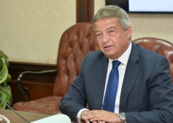 المهندس خالدعبدالعزيز كتب: “7 أيام في الجنة”.. و”دوَّارين”فى شوارع”المعمورة”