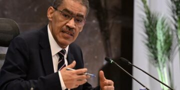 وزير الدولة للإعلام في لقاء مع المتحدثين والمستشارين الإعلاميين بالوزارات.. تدفق المعلومات إلى وسائل الإعلام يقطع الطريق على مروجي الشائعات