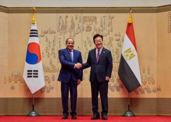 الكاتب الصحفى حامد المحلاوى يكتب: النهضة الكورية تزامنت مع نهضة مصر في الحقبة الناصرية .. فلماذا تقدمت كوريا وتقهقرت مصر !