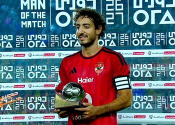 القمة حمراء بأقدام هاني وبقرار