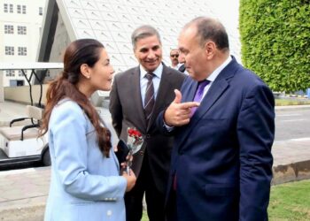 النساجون الشرقيون تكرّم 125 من أبناء العاملين المتفوقين وتحتفي بأمهاتهم