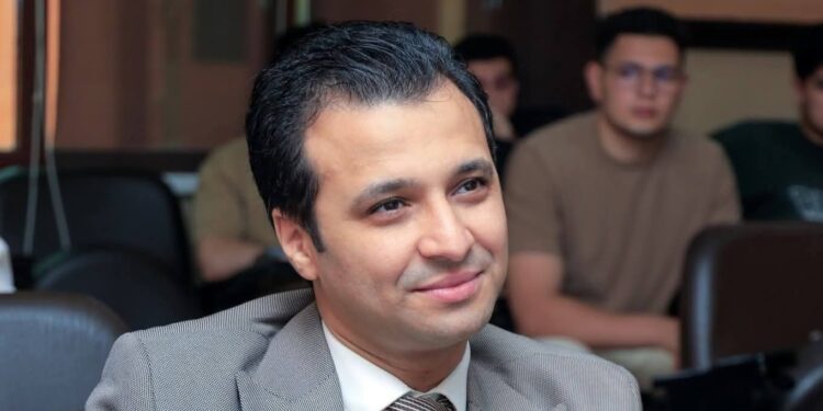 350 ألف عملية تحميل لـ«Tapi».. ومؤسسه يستعد لإطلاق مساعد الذكاء الاصطناعي «Atlas» لمتابعة فرق العمل