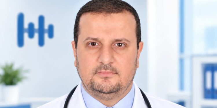 د. عروة حاميش أخصائي الباطنية بمستشفيات الحمادي: الابتعاد عن التدخين ليس مجرد قرار صحي بل استثمار حقيقي في جودة الحياة